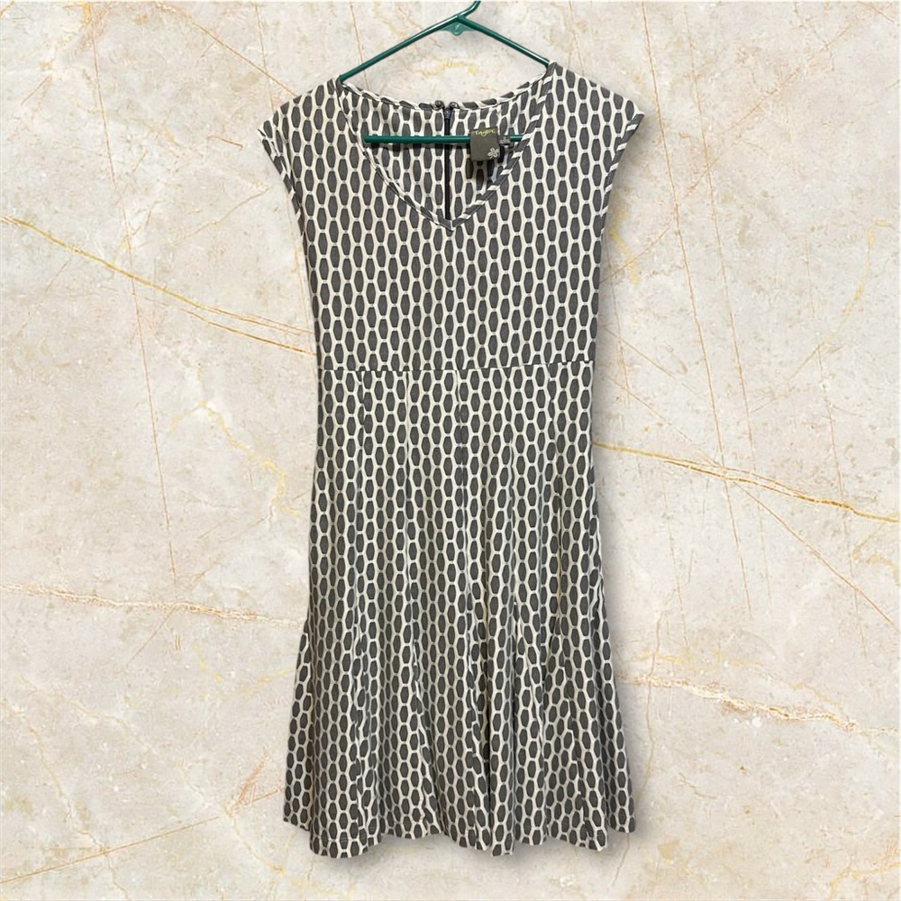 Taylor Black and White Fit and Flare Dress